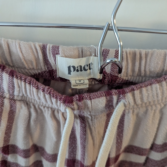 Plaid Lounge Set with Burgundy and Cream - Picture 7 of 8